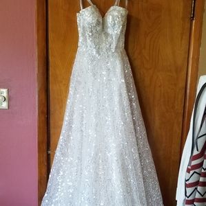 Brand New GOWN With TAGS!@